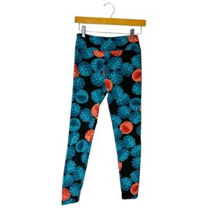 NWT LuLaRoe OS Black Leggings Raspberry Blue Fruit Print One Size Summer Lounge